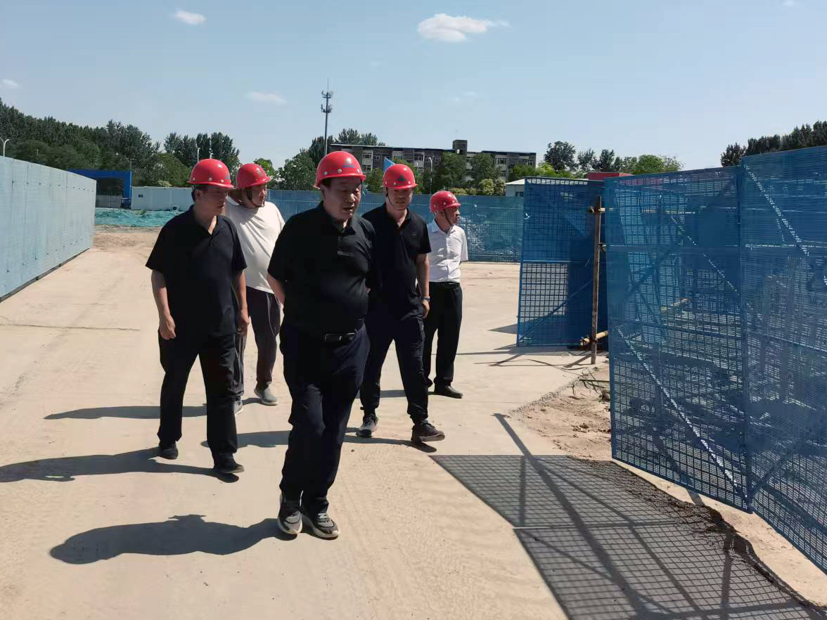 新蒲建設(shè)集團(tuán)董事局主席王雙對赴匡城景苑項(xiàng)目調(diào)研指導(dǎo)